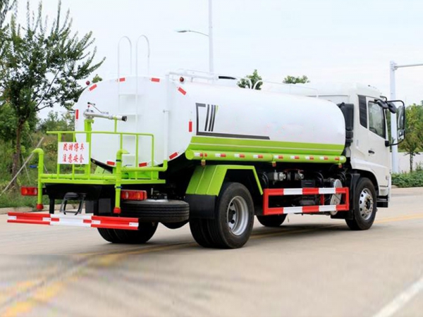 國六15方東風天錦灑水車